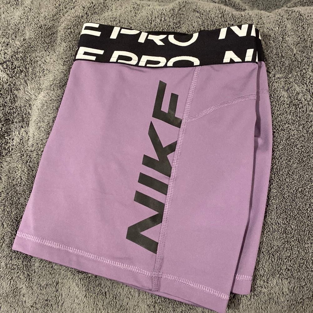 Nike Pro Spandex, Purple